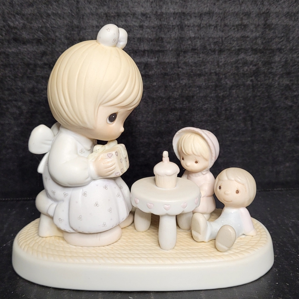 1983 Precious Moments Figurine May Your Birthday Be A Blessing #E-2826